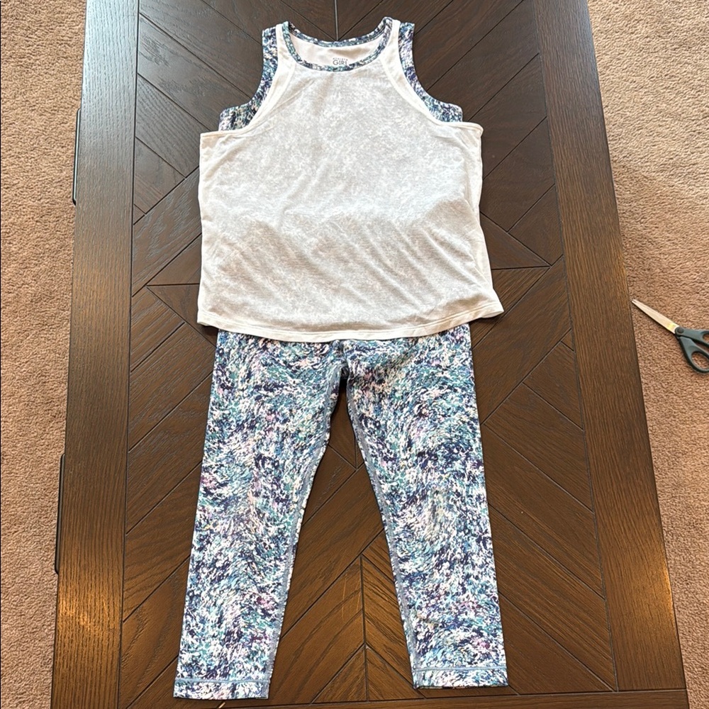 Athleta Girl Chit Chat Capri and two layered Tank Set. Medium/8-10 Like new!